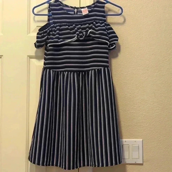Girls cold shoulder blue and white stripe dress with back button closure. 3/$15 - Picture 1 of 6